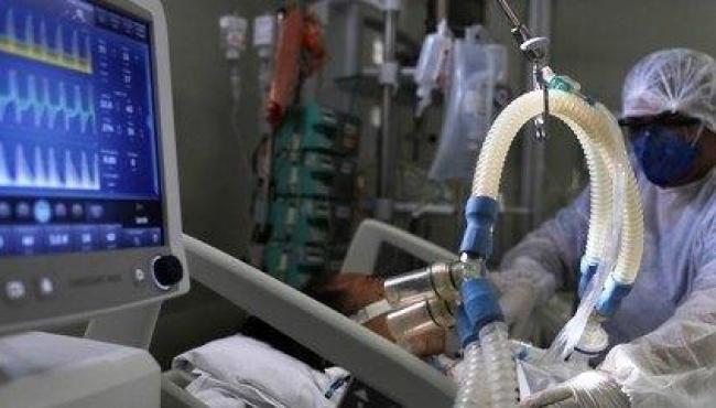 Falta de medicamentos e oxigênio abre nova crise na Saúde