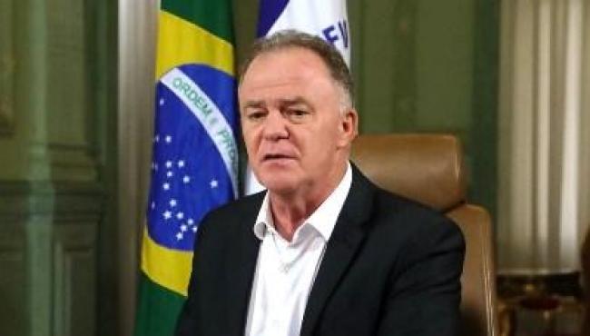 Governador Renato Casagrande e outros políticos do ES se manifestam contra ataques golpistas em Brasília