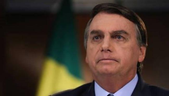 Jair Bolsonaro entrega extratos de suas contas ao Supremo
