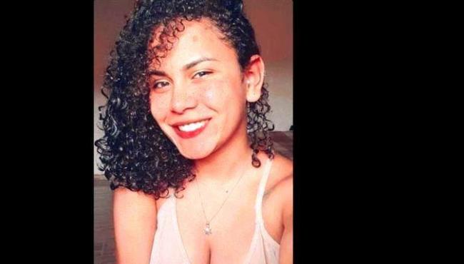 Jovem é morta por ex-namorado após recusar pedido de volta e buquê de flores