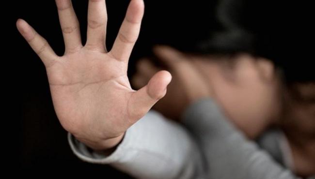 Juiz absolve homem por estupro de jovem de 13 anos: “Aparentava 18”
