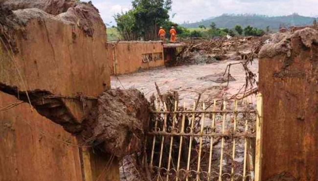 Justiça Federal determina que Fundação Renova mantenha auxílios de atingidos por barragem