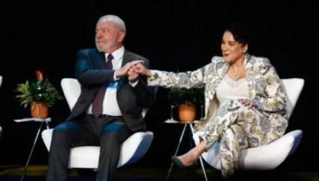 Lula dá posse à primeira mulher a comandar Banco do Brasil