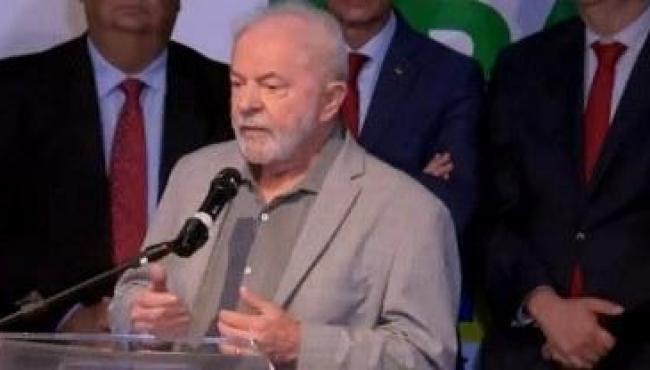 Lula determina intervenção federal em Brasília após atos bolsonaristas