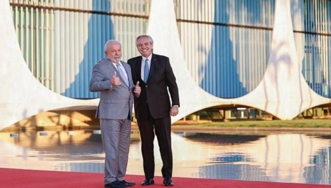 Lula e Alberto Fernández se reúnem em busca de soluções econômicas para a Argentina