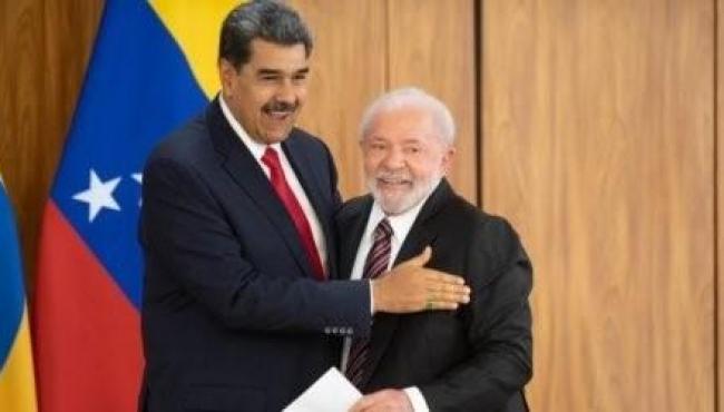 Lula recebe 10 presidentes da América do Sul em Brasília