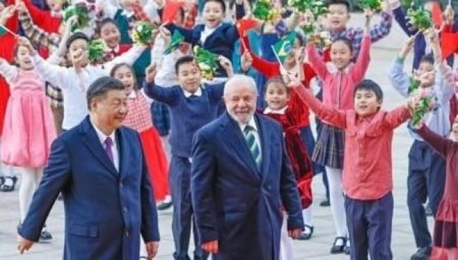 Lula se reúne com Xi Jinping: “Ninguém vai proibir que o Brasil aprimore relação com a China”