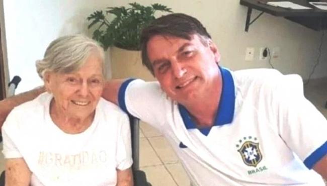 Mãe de Bolsonaro morre aos 94 anos; anúncio foi feito pelo presidente