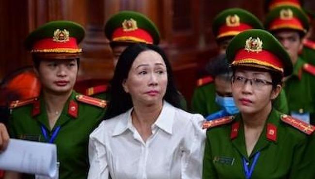 Magnata é condenada à pena de morte por golpe bilionário no Vietnã