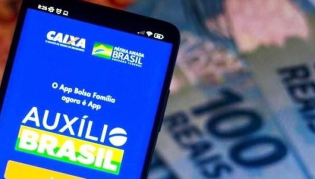 PEC Eleitoral: 2 milhões de famílias podem entrar no Auxílio Brasil