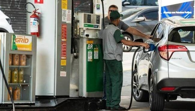 Petrobras reduz em R$ 0,20 o preço da gasolina a partir desta quarta-feira (20)