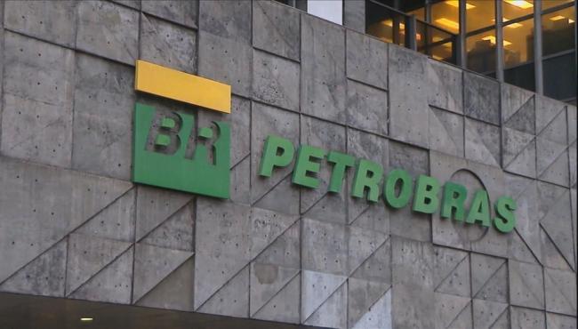 Petrobras reduz preço da gasolina em R$ 0,13 para as distribuidoras