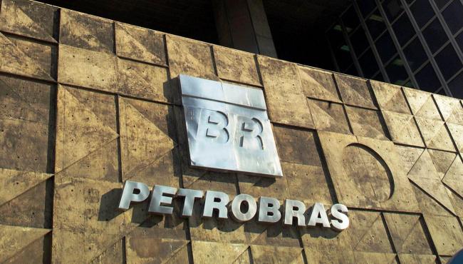 PF faz operação contra corrupção de funcionários da Petrobras