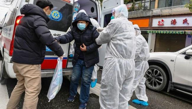 Província de Hubei, na China, registra mais 14 mil casos de coronavírus e tem 242 novas mortes