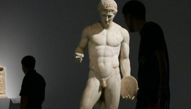 Retratação de pênis grande e pequeno na Grécia antiga tem explicação curiosa
