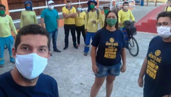 Rotary Club doa máscaras de tecido para profissionais da limpeza em Conceição da Barra