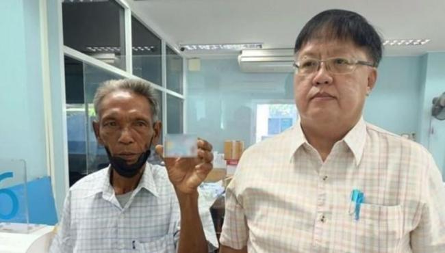 Tailandês que foi considerado 'morto' por 25 anos consegue provar que está vivo